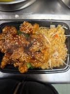 Best Combo 16. Sesame Chicken in Bedford Heights, OH